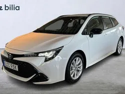 Vit Ny 2025 Toyota Corolla Active Kombi | 309 900 kr (Bra pris)