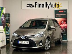 Mörkgrå Begagnad 2017 Toyota Yaris Hybrid Active Halvkombi | 129 900 kr (Lite dyr)