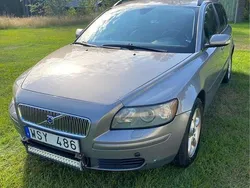 Grå Begagnad 2005 Volvo V50 Kombi | 20 000 kr (Marknadspris)