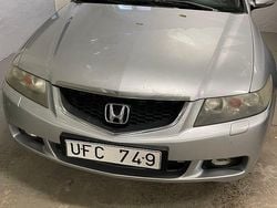 Begagnad 2003 Honda Accord Sedan | 20 000 kr (Superpris)