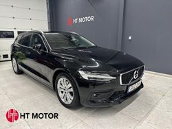 Svart Begagnad 2019 Volvo V60 Momentum Kombi | 254 900 kr (Marknadspris)