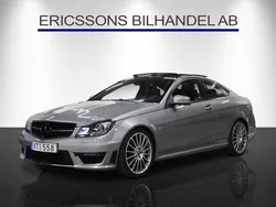 Grå (grå metallic) Begagnad 2012 Mercedes C63 AMG AMG Sportkupé | 369 900 kr (Superpris)