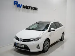 Vit Begagnad 2014 Toyota Auris Touring Sports Kombi | 134 800 kr (Marknadspris)