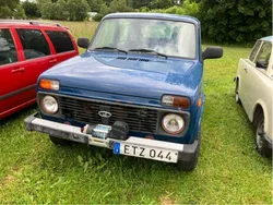 Blå Begagnad 2015 Lada niva SUV | 37 000 kr