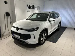 Vit (pure white) Ny 2025 VW Tayron Life SUV | 419 000 kr (Bra pris)