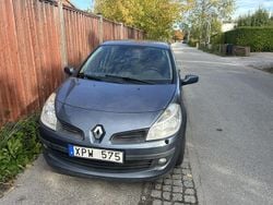 Blå Begagnad 2006 Renault Clio R.S. Halvkombi | 17 900 kr (Marknadspris)