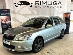 Ljusgrön Begagnad 2010 Skoda Octavia Elegance Kombi | 59 900 kr (Marknadspris)
