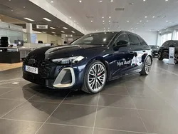 Firmamentblå metallic Begagnad 2024 Audi A5 S-Line Sportkupé | 649 900 kr