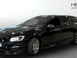 Svart (black) Begagnad 2014 Volvo V60 R-Design Kombi | 315 000 kr