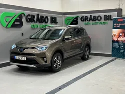 Brun Begagnad 2016 Toyota RAV4 Hybrid Executive SUV | 179 900 kr (Lite dyr)