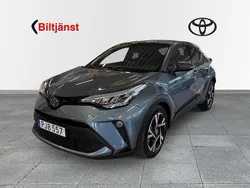 Grå Begagnad 2023 Toyota C-HR SUV | 289 000 kr (Marknadspris)