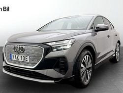 Grå Begagnad 2023 Audi Q4 Sportback e-tron Advanced Plus SUV | 469 000 kr (Marknadspris)