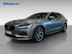 Grå Begagnad 2020 Volvo V90 Momentum Kombi | 305 000 kr