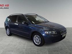 Blå Begagnad 2005 Volvo V50 Momentum Kombi | 39 900 kr (Dyr)
