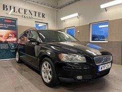 Svart Begagnad 2005 Volvo V50 Kinetic Kombi | 34 900 kr (Marknadspris)