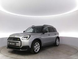 Grå Begagnad 2024 Mini Countryman SUV | 439 900 kr