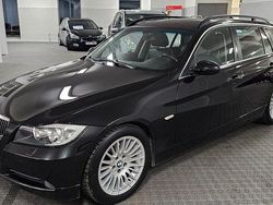 Svart Begagnad 2005 BMW 325 Advantage Kombi | 119 900 kr