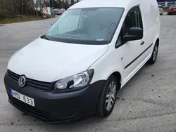 Vit Begagnad 2013 VW Caddy Minibuss | 61 000 kr (Marknadspris)