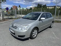 Silver Begagnad 2006 Toyota Corolla Halvkombi | 35 000 kr (Bra pris)