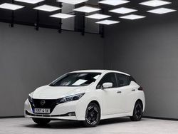 Vit Begagnad 2022 Nissan Leaf 360º Halvkombi | 189 900 kr (Marknadspris)