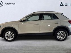 Grå Begagnad 2022 VW T-Roc Life SUV | 269 900 kr (Marknadspris)