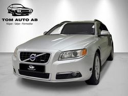 Ljusgrå Begagnad 2009 Volvo V70 Momentum Kombi | 55 000 kr (Marknadspris)