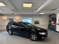 Svart Begagnad 2014 Volvo V70 Momentum Kombi | 99 900 kr (Marknadspris)