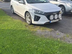 Vit Begagnad 2018 Hyundai Ioniq Eco Sedan | 90 000 kr (Marknadspris)