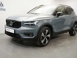 Grå Begagnad 2022 Volvo XC40 R-Design SUV | 399 900 kr (Lite dyr)