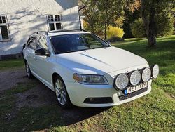 Vit Begagnad 2013 Volvo V70 Momentum Kombi | 58 000 kr (Bra pris)