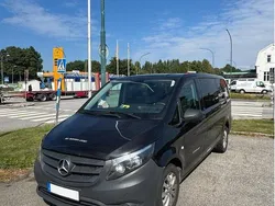 Svart Begagnad 2016 Mercedes Vito Minibuss | 265 000 kr