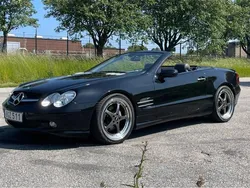 Svart Begagnad 2005 Mercedes SL350 Cab | 179 000 kr