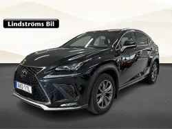 Svart Begagnad 2018 Lexus NX300h SUV | 279 000 kr (Lite dyr)