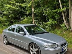Silver Begagnad 2006 Volvo S60 Sedan | 99 000 kr