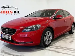 Röd Begagnad 2014 Volvo V40 Momentum Kombi | 77 900 kr (Marknadspris)