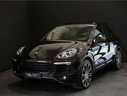 Brun Begagnad 2015 Porsche Cayenne SUV | 369 900 kr (Marknadspris)