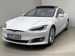 Vit Begagnad 2016 Tesla Model S Sedan | 200 000 kr (Bra pris)