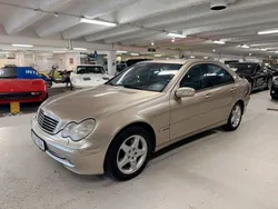 Ljusbrun (brun) Begagnad 2001 Mercedes C220 Avantgarde Sedan | 32 900 kr