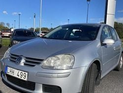 Silver Begagnad 2007 VW Golf V Trendline Halvkombi | 40 000 kr (Marknadspris)