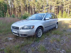 Grå Begagnad 2006 Volvo V50 Kombi | 25 000 kr (Lite dyr)