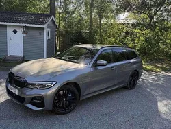 Grå Begagnad 2021 BMW 330e M Sport Kombi | 369 000 kr (Lite dyr)