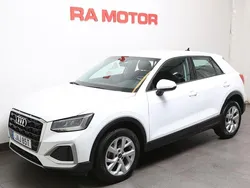 Vit Begagnad 2023 Audi Q2 Advanced SUV | 268 900 kr (Bra pris)