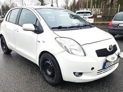 Vit Begagnad 2008 Toyota Yaris Halvkombi | 23 900 kr (Marknadspris)