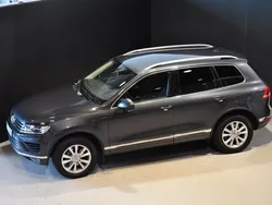 Mörkgrå Begagnad 2015 VW Touareg SUV | 189 000 kr (Marknadspris)