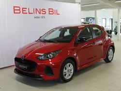 Röd Ny 2025 Mazda 2 Center-Line Halvkombi | 259 400 kr (Marknadspris)