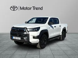 Vit Ny 2024 Toyota HiLux Pickup | 646 125 kr (Marknadspris)