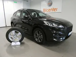Svart Begagnad 2021 Ford Kuga ST-Line SUV | 229 900 kr (Marknadspris)