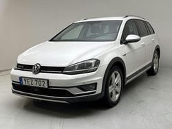 Vit Begagnad 2017 VW Golf Alltrack Kombi | 89 000 kr (Marknadspris)