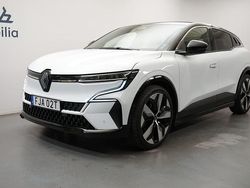 Vit Begagnad 2022 Renault Mégane Techno Halvkombi | 284 900 kr (Marknadspris)