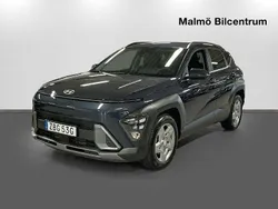 Blå Begagnad 2023 Hyundai Kona Essential SUV | 279 900 kr (Bra pris)